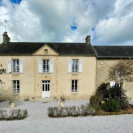 Les Chambres D'Omaha Beach Etablissement Avec Deux Chambres D'Hotes, Petit-Dejeuner Compris Fait-Maison Et Produits Locaux 비에르빌레-쉬르-메르 외부 사진