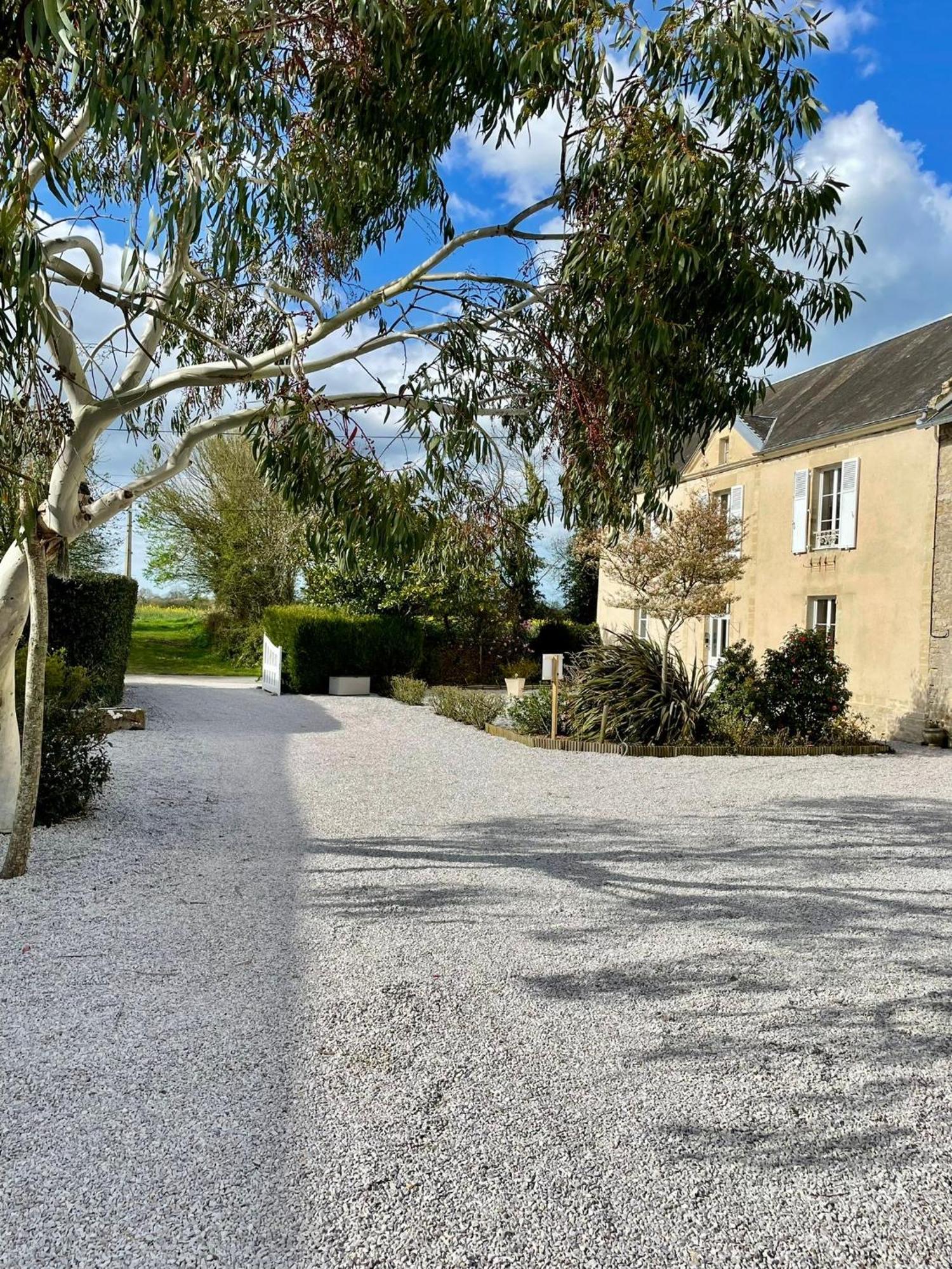 Les Chambres D'Omaha Beach Etablissement Avec Deux Chambres D'Hotes, Petit-Dejeuner Compris Fait-Maison Et Produits Locaux 비에르빌레-쉬르-메르 외부 사진